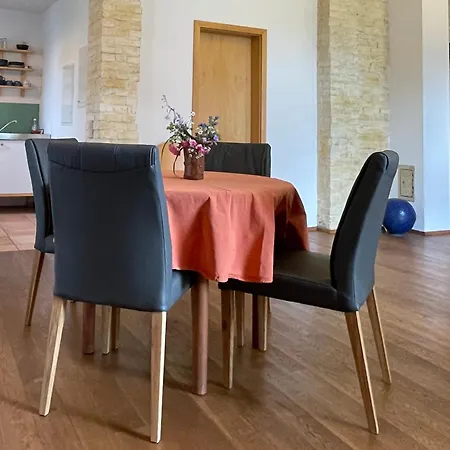 In Ehemaliger Scheune * Meiersberg-Schlabrendorf